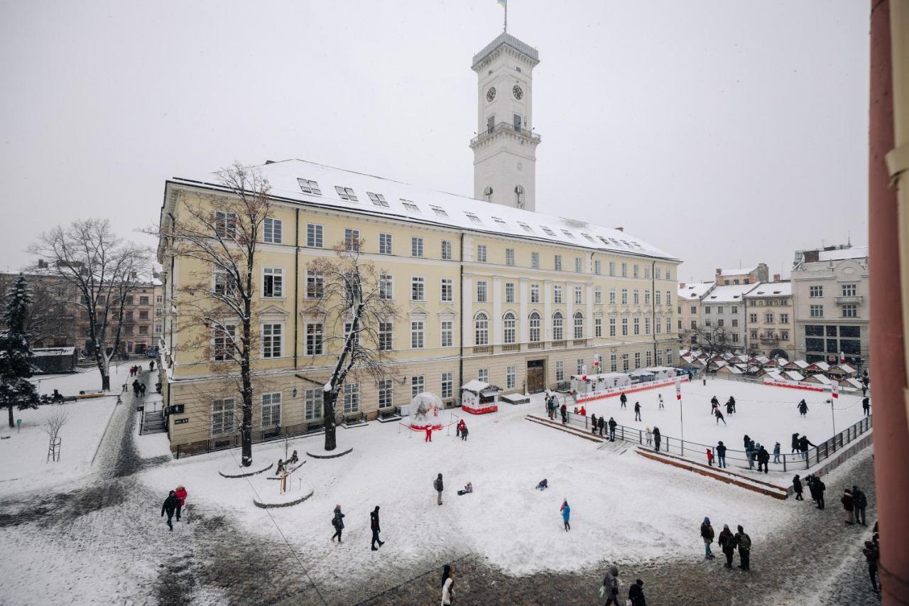 View On Rynok Square Apartments Lviv Extérieur photo