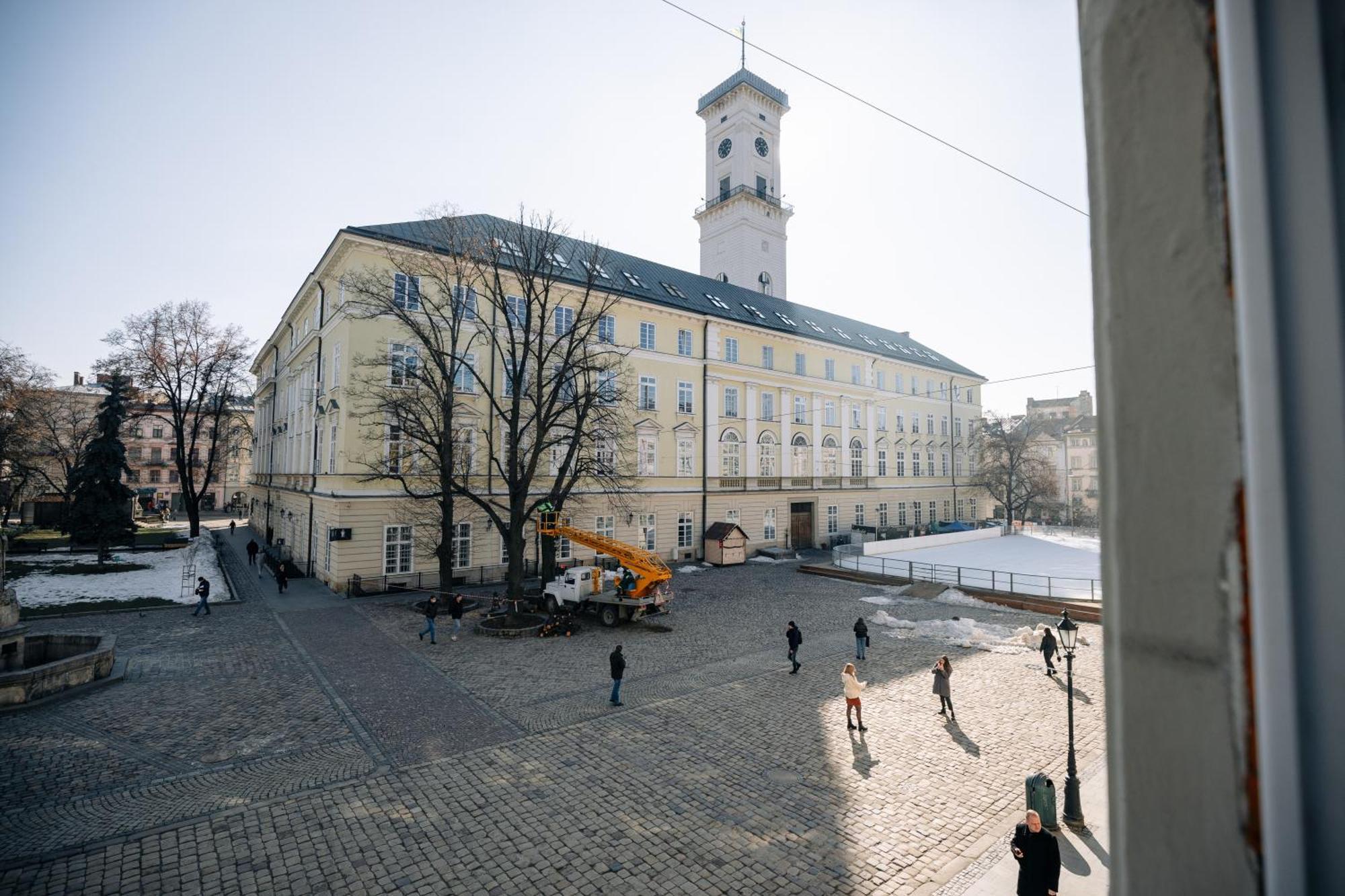 View On Rynok Square Apartments Lviv Extérieur photo